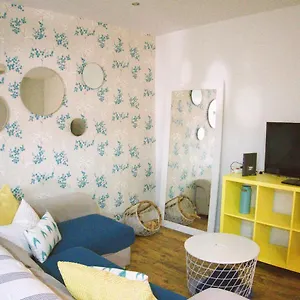 apartamento-anselma-9-con-parking-gratuito.sansebastianhotels.net/